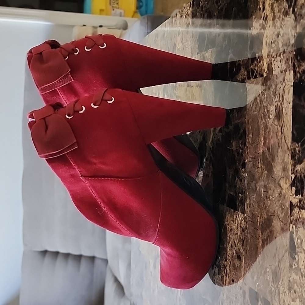 Guess Red Heel Bootie 👠